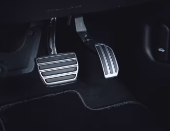 Interior Mitsubishi Outlander PHEV [Japan] '2024–pr.