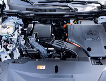 Под капотом 2023–25 Mitsubishi Outlander PHEV [North America] '2022–25