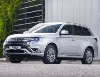 Mitsubishi Outlander PHEV [UK-spec] '2018–21