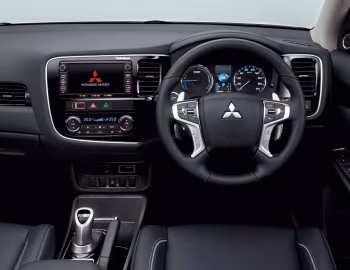 Торпедо Mitsubishi Outlander PHEV [Japan] '2015–18