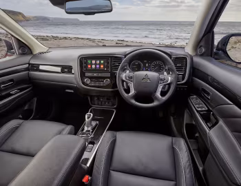 Торпедо Mitsubishi Outlander PHEV [Australia] '2017–18