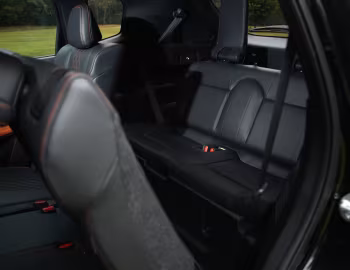 Interior 2023–25 Mitsubishi Outlander PHEV [North America] '2022–25