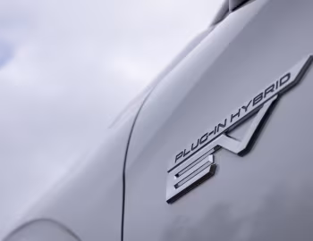 Mitsubishi Outlander PHEV [Japan] '2021–24