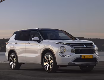 Mitsubishi Outlander PHEV [EU-spec] '2025–pr.