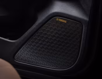 Interior Mitsubishi Outlander PHEV [EU-spec] '2025–pr.