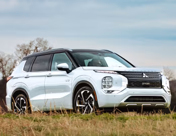 2023–25 Mitsubishi Outlander PHEV [North America] '2022–25
