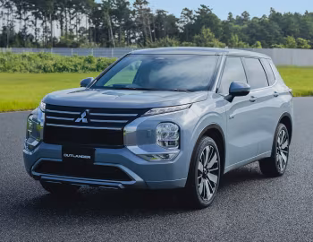 Mitsubishi Outlander PHEV [Japan] '2024–pr.