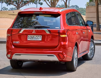 Mitsubishi Outlander PHEV [Australia] '2018–22