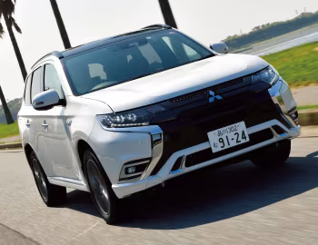 Mitsubishi Outlander PHEV [Japan] '2018–21