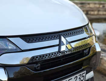 Mitsubishi Outlander PHEV [Worldwide] '03.2018–21
