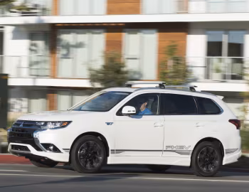 2018 Mitsubishi Outlander GT PHEV Exterior Package [North America] '2017–18