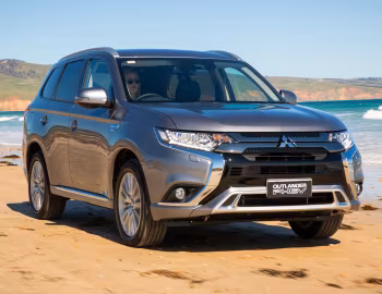 Mitsubishi Outlander PHEV [Australia] '2018–22