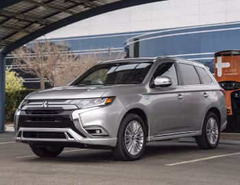 2019–22 Mitsubishi Outlander PHEV [North America] '2018–22