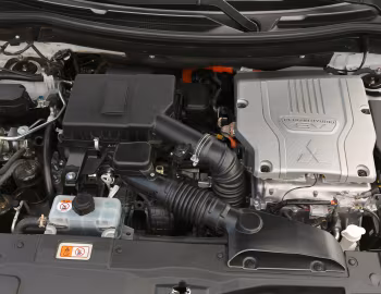 Под капотом Mitsubishi Outlander PHEV [Worldwide] '03.2018–21