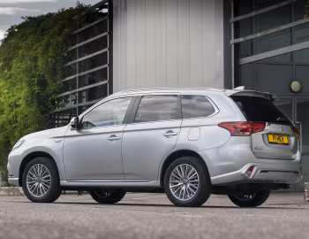 Mitsubishi Outlander PHEV [UK-spec] '2018–21