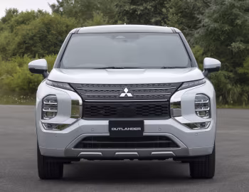 Mitsubishi Outlander PHEV [Japan] '2021–24