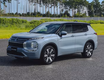 Mitsubishi Outlander PHEV [Japan] '2024–pr.