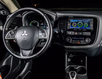 Торпедо Mitsubishi Outlander PHEV [Worldwide] '2012–15