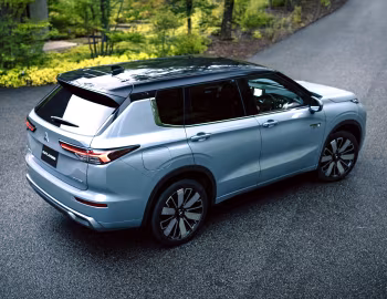 Mitsubishi Outlander PHEV [Japan] '2024–pr.