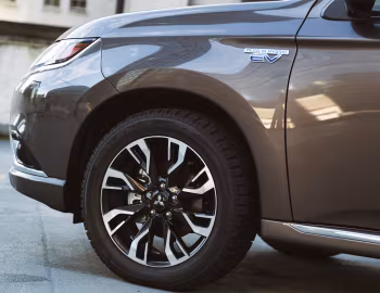2018 Mitsubishi Outlander PHEV [North America] '2017–18