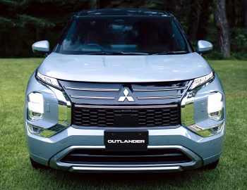 Mitsubishi Outlander PHEV [Japan] '2024–pr.