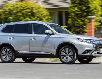 Mitsubishi Outlander PHEV [Australia] '2018–22