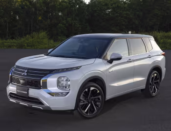 Mitsubishi Outlander PHEV [Japan] '2021–24