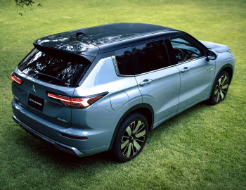 Mitsubishi Outlander PHEV [Japan] '2024–pr.
