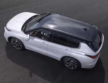 Mitsubishi Outlander PHEV [Japan] '2021–24