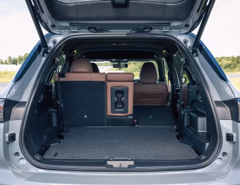 Porta-malas Mitsubishi Outlander PHEV [Japan] '2024–pr.