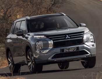 Mitsubishi Outlander PHEV [EU-spec] '2025–pr.