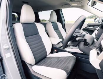 Interior Mitsubishi Outlander PHEV [Japan] '2024–pr.