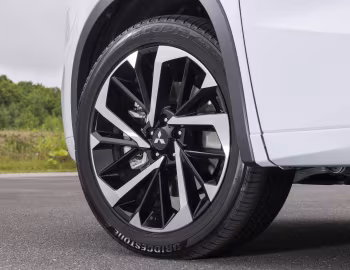 Mitsubishi Outlander PHEV [Japan] '2021–24