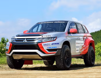 Mitsubishi Outlander PHEV Baja Race Car '2015