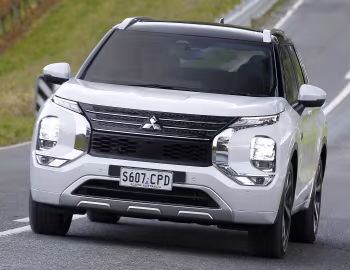 Mitsubishi Outlander PHEV Exceed Tourer [Australia] '2022–25
