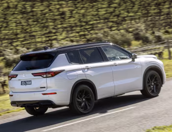 Mitsubishi Outlander PHEV GSR [Australia] '2024–25