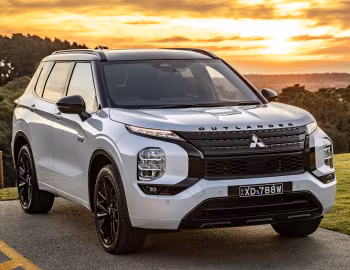 Mitsubishi Outlander PHEV GSR [Australia] '2024–25