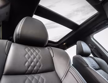 Interior Mitsubishi Outlander PHEV GSR [Australia] '2024–25