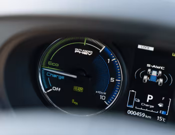 Комбинация приборов Mitsubishi Outlander PHEV GSR [Australia] '2020–22