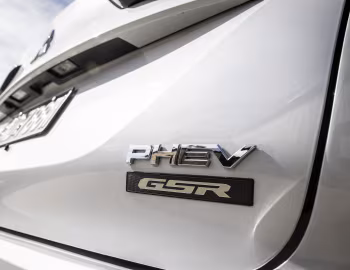 Mitsubishi Outlander PHEV GSR [Australia] '2024–25