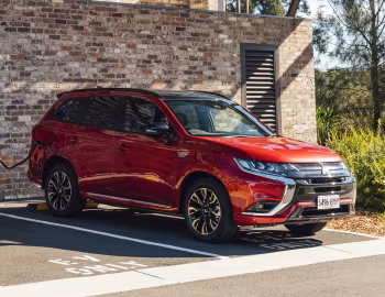 Mitsubishi Outlander PHEV GSR [Australia] '2020–22