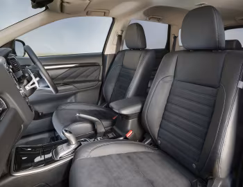 Intérieur Mitsubishi Outlander PHEV "Juro" [UK-spec] '2016–18