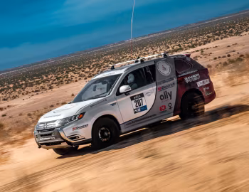 Mitsubishi Outlander GT PHEV Rebelle Rally '2020