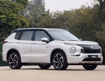 Mitsubishi Outlander PHEV Signature [Latam] '2025–pr.