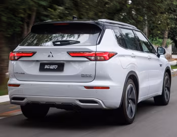 Mitsubishi Outlander PHEV Signature [Latam] '2025–pr.