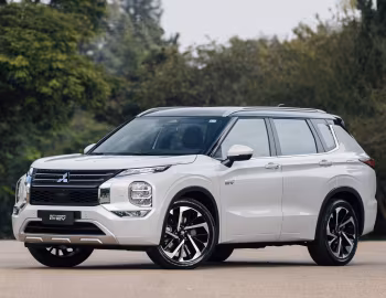 Mitsubishi Outlander PHEV Signature [Latam] '2025–pr.
