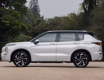 Mitsubishi Outlander PHEV Signature [Latam] '2025–pr.