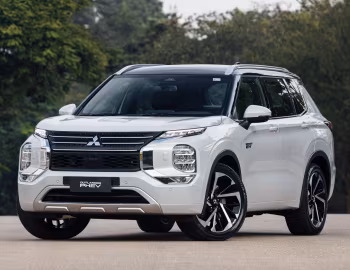 Mitsubishi Outlander PHEV Signature [Latam] '2025–pr.