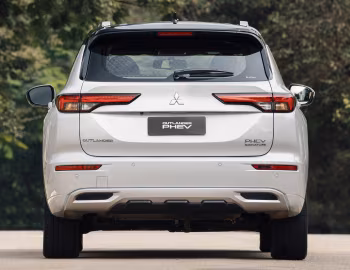 Mitsubishi Outlander PHEV Signature [Latam] '2025–pr.