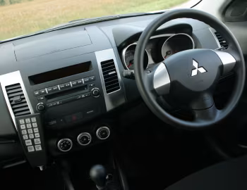 Торпедо Mitsubishi Outlander Police [UK-spec] '2007–09